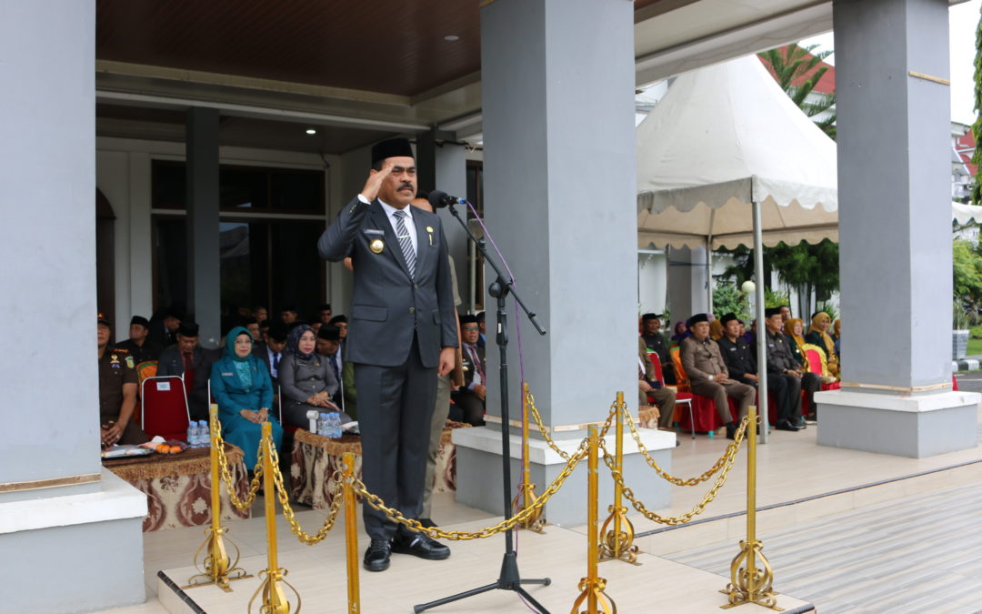 Pj Bupati Pinrang Pembina Upacara Peringatan HKN Ke – 60 Tingkat Kabupaten Pinrang