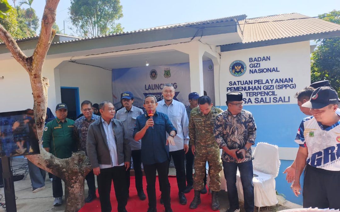 Pemkab Pinrang Dukung Peluncuran SPPG 3T, Kadis Kesehatan Hadir Langsung di Desa Sali-Sali